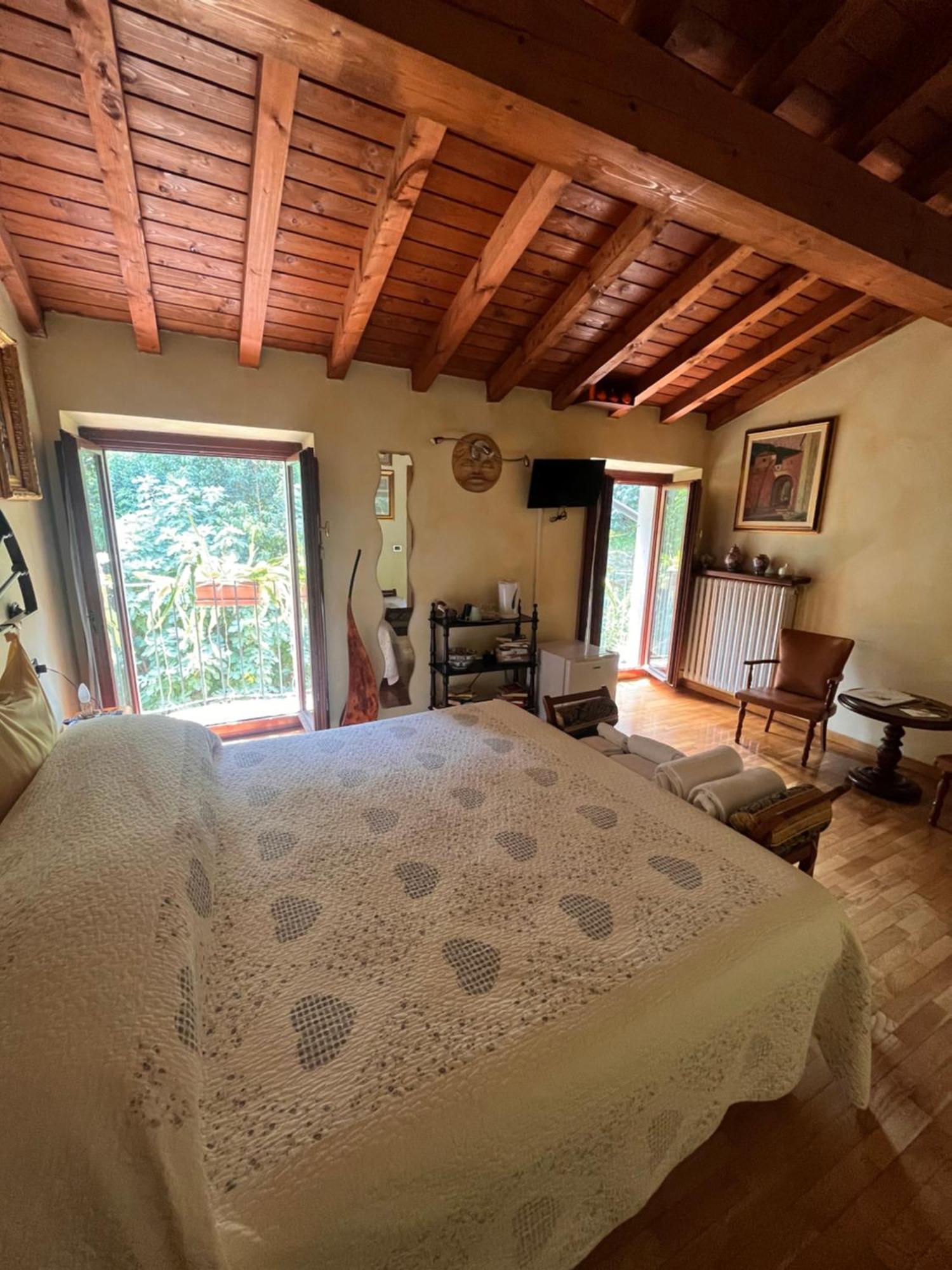 The Queen Tower Bed & Breakfast Desenzano del Garda Luaran gambar